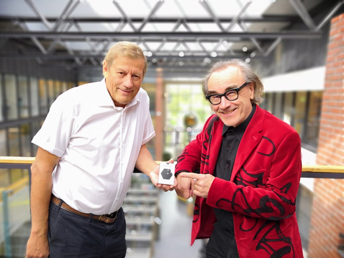 Raimo P. Hämäläinen and Esa Saarinen presenting the Topaasia: Systems Intelligence game