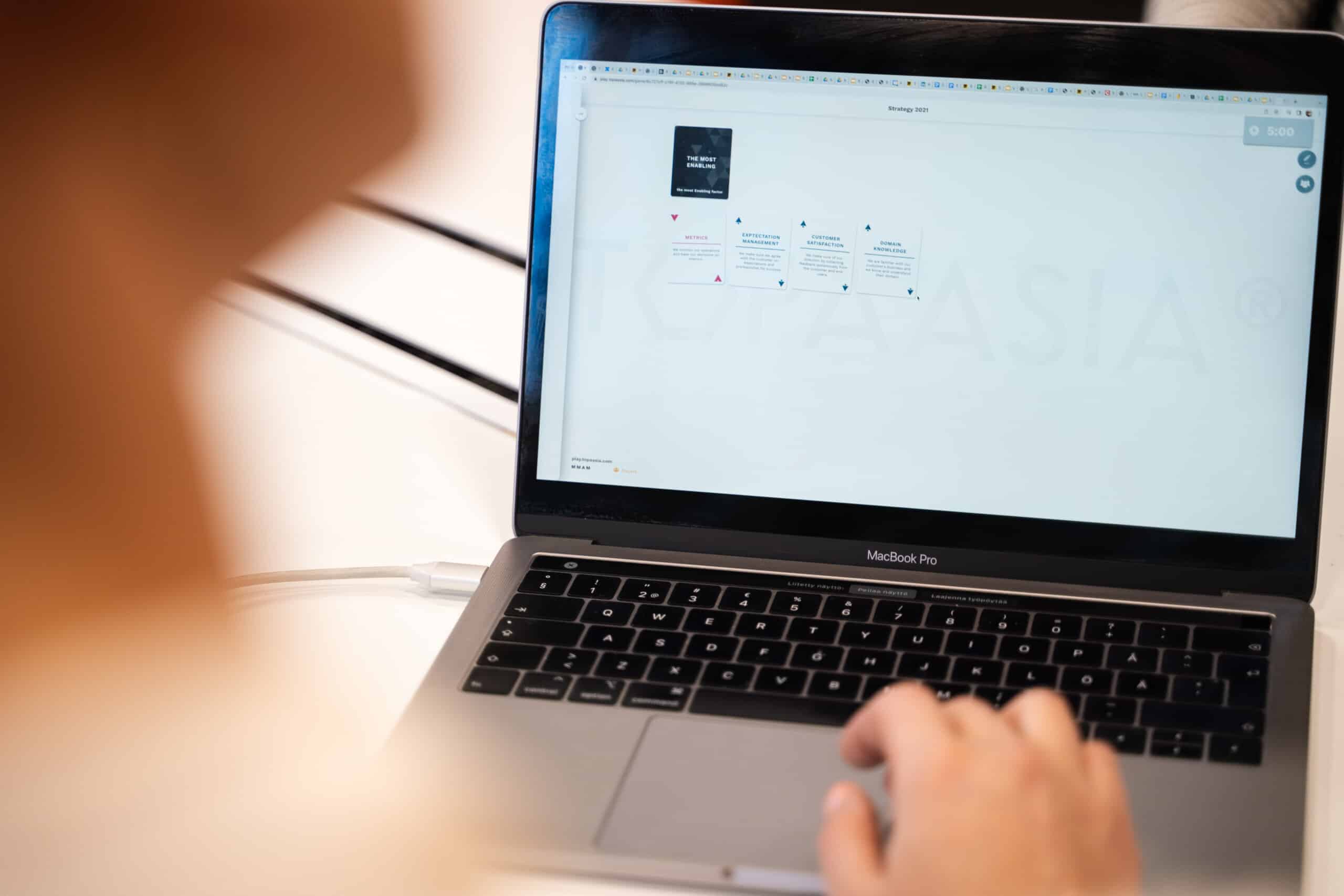 Topaasia26Vincit2028929 scaled